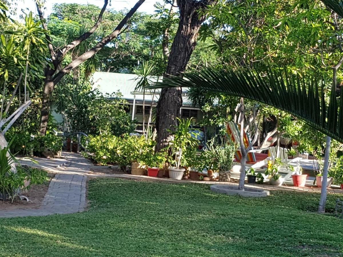 Guest House Bavaria Rundu Buitenkant foto